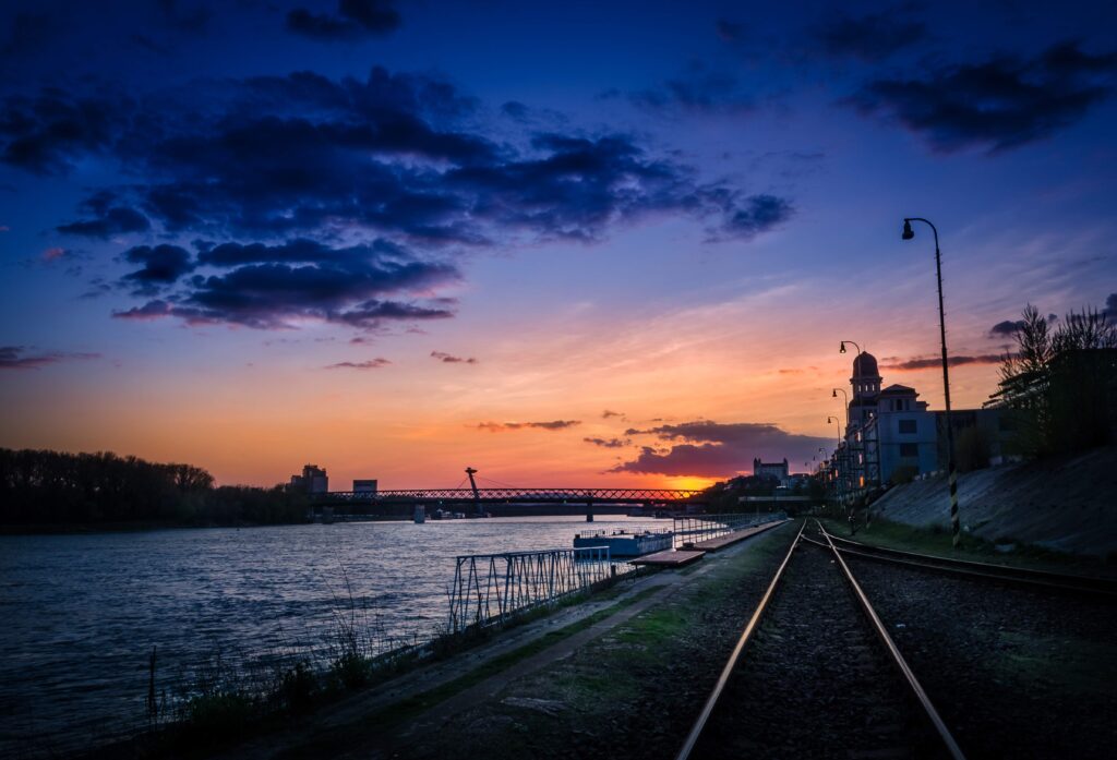 bratislava po zapade slnka